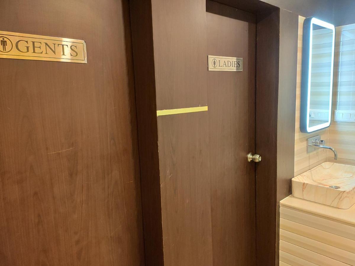 Royal View Residency Hotel Bodhgaya Bagian luar foto