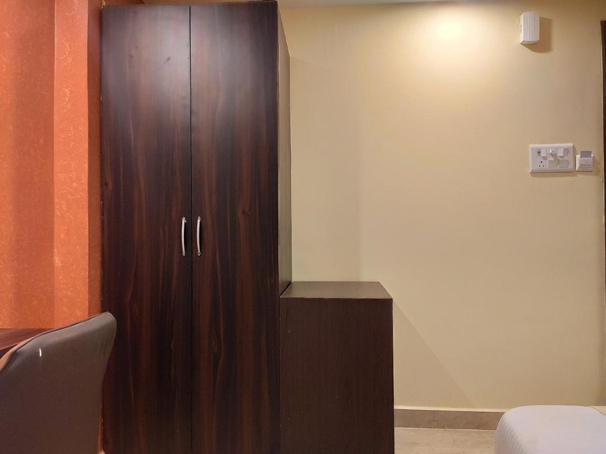 Royal View Residency Hotel Bodhgaya Bagian luar foto