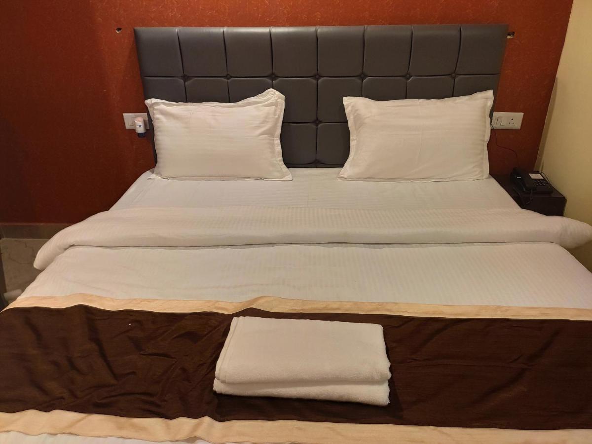 Royal View Residency Hotel Bodhgaya Bagian luar foto